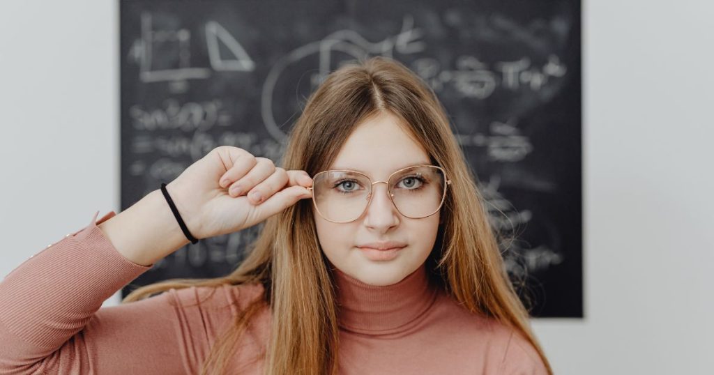 Når KI kan lage svaret, må skolen se tenkningen bak